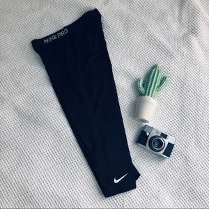 🎉 nike PRO dri-fit cropped leggings